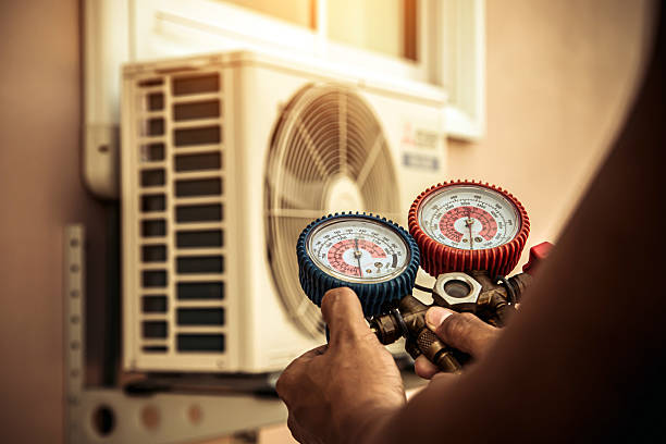 Professional Hvac technician working in Prospect Heights, IL